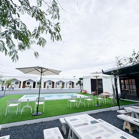 Peeranon Resort Nakhon Nayok Exterior foto