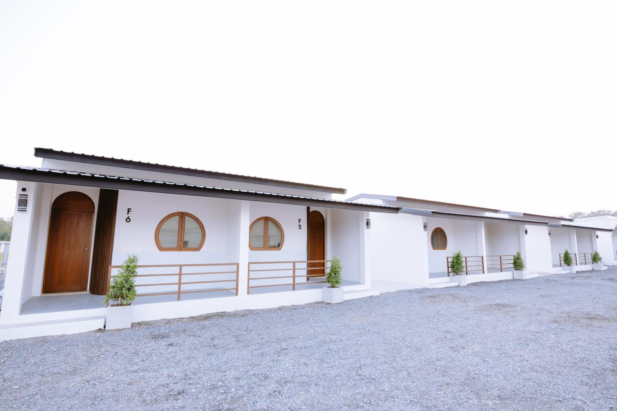 Peeranon Resort Nakhon Nayok Exterior foto
